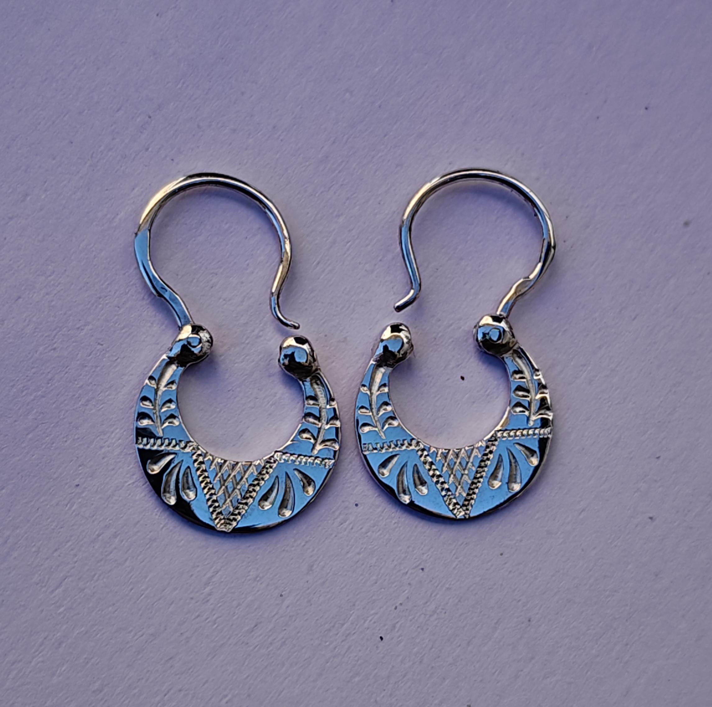 Сережки Amala Sambar Півмісяці (СП008) - фото 2 Сережки Amala Sambar Півмісяці (СП008) - фото 2