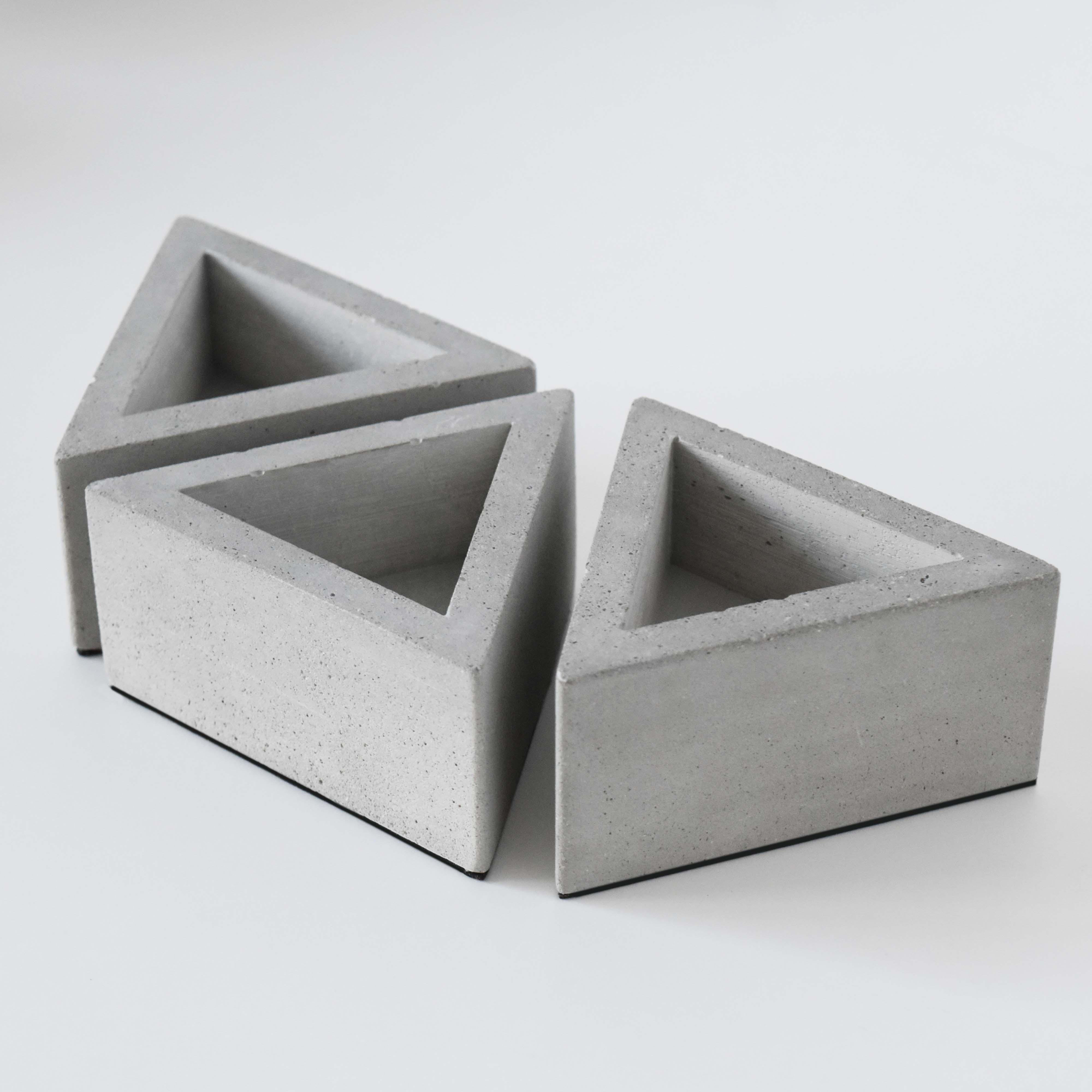 Набор кашпо Delta из бетона 3 шт. Серый (14199647) - фото 3 Набор кашпо Delta из бетона 3 шт. Серый (14199647) - фото 3