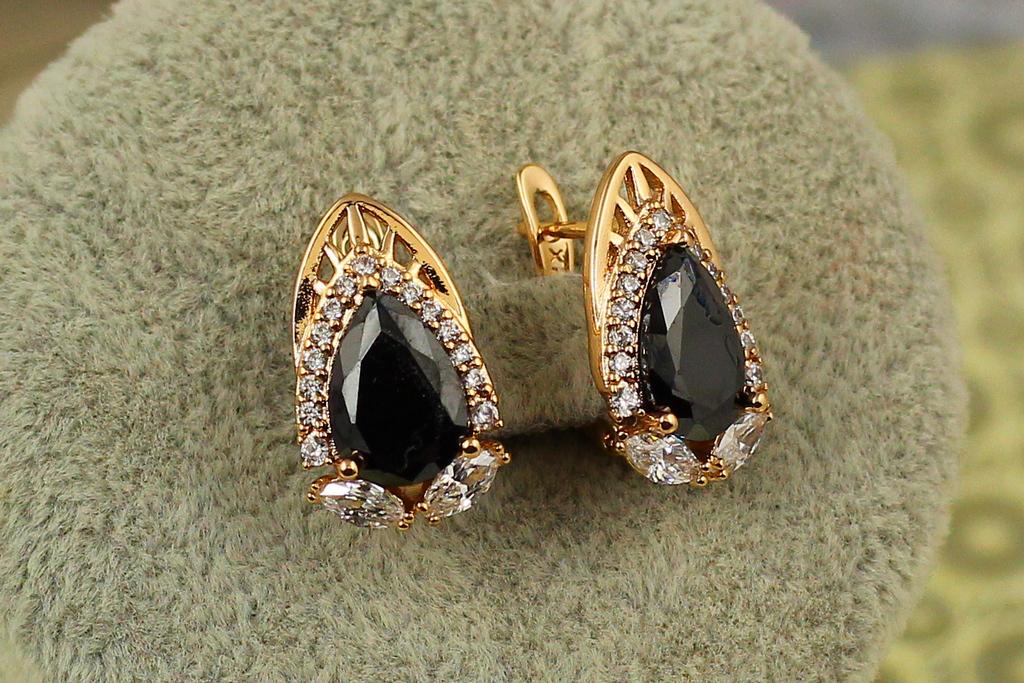 Серьги Xuping Jewelry Перформанс с черным камнем 1,8 см Золотистый (26256457)