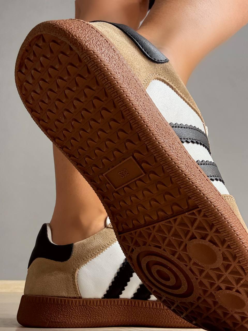 Кросівки жіночі Hengji 375-3 Samba шкіряні на коричневій підошві р. 38 24 см Білий/Бежевий - фото 5 Кросівки жіночі Hengji 375-3 Samba шкіряні на коричневій підошві р. 38 24 см Білий/Бежевий - фото 5