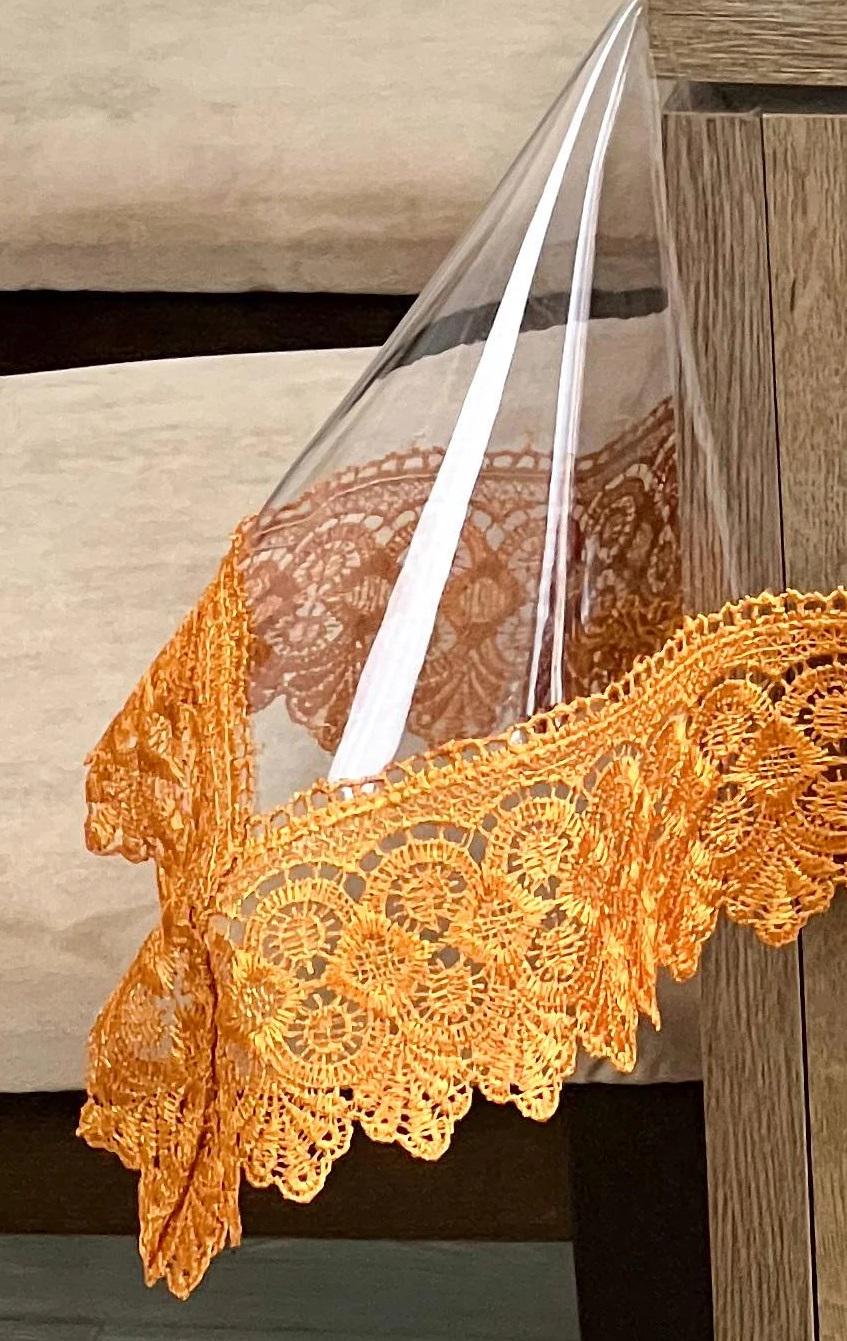 Скатерть силиконовая с кружевом 400x150 см Рыжий (113-281)