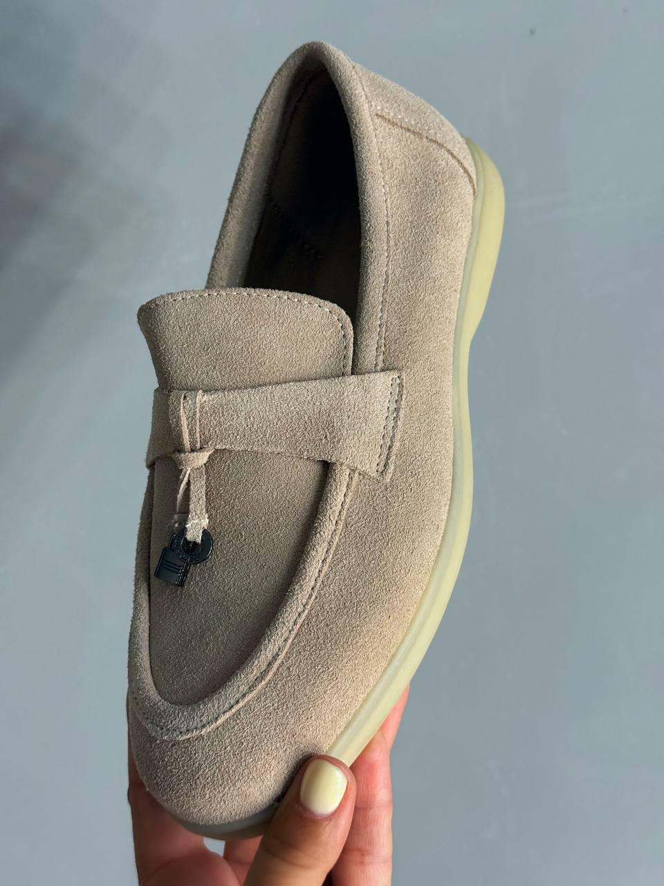 Туфли женские Hengji 336-5 замшевые лоферы с фурнитурой р. 40 25,5 см Бежевый - фото 2 Туфли женские Hengji 336-5 замшевые лоферы с фурнитурой р. 40 25,5 см Бежевый - фото 2