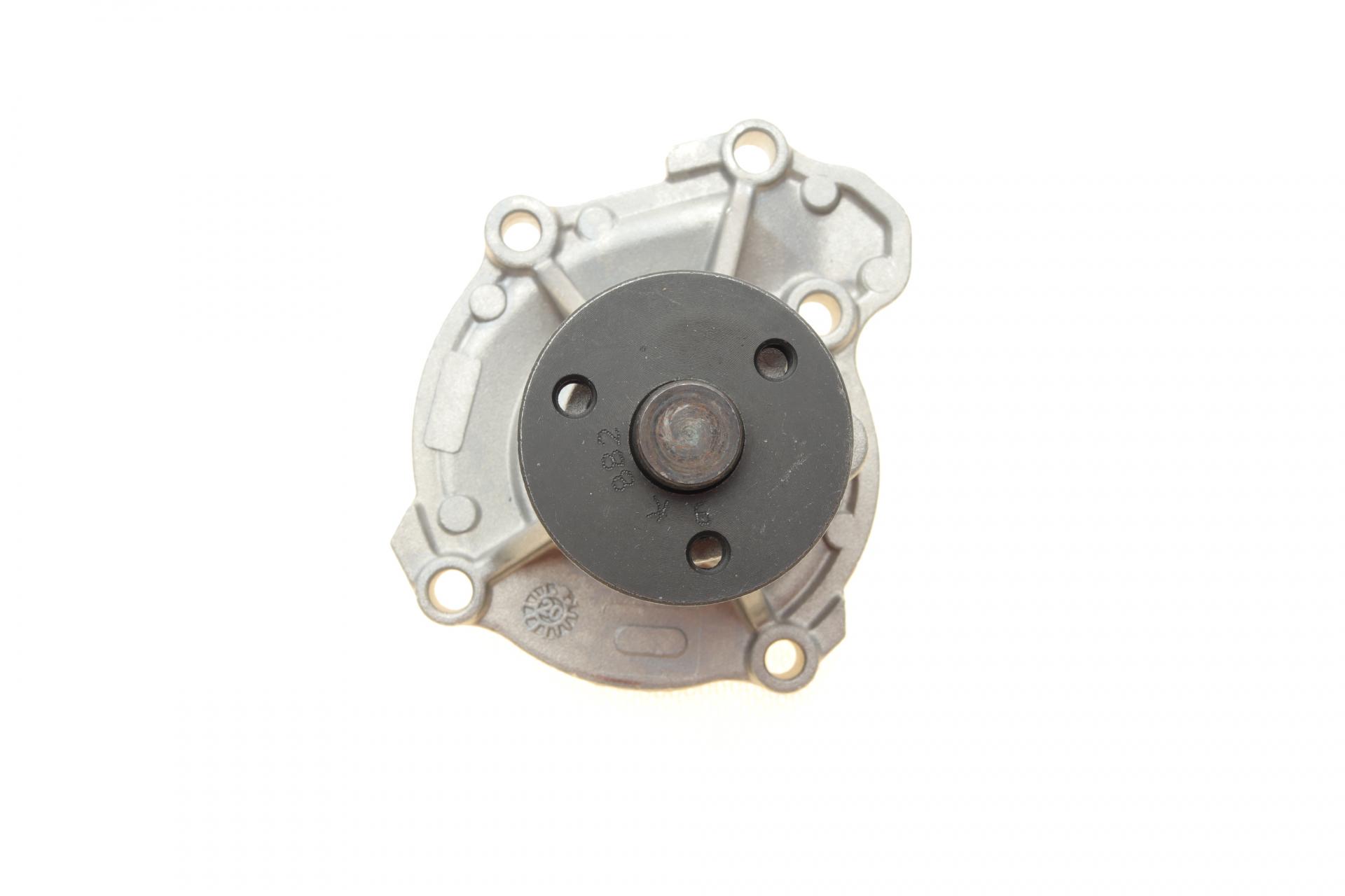 Насос воды Hepu Nissan Micra III/Note 1.0-1.4 03-10 - P7371 (25588616)