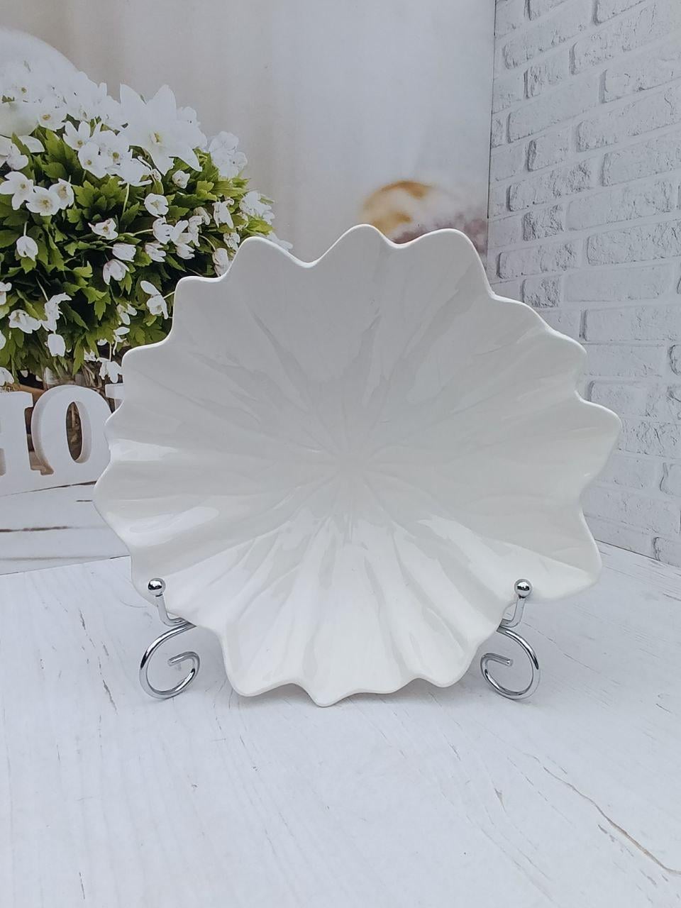 Блюдо сервірувальне Stenson 4561-9 порцелянове 23,5х21 см Білий