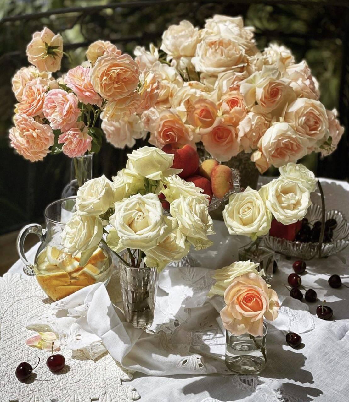 Алмазная мозаика Dream Toys Нежные розы на столе без подрамника 30x40 см (S30063)