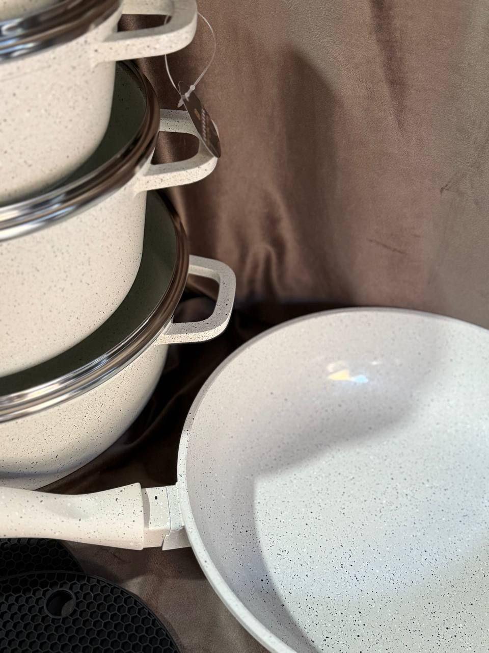 Набір кухонного посуду Edenberg EB-8185 з мармуровим антипригарним покриттям 21 предмет Бежевий (EB-8185) - фото 3 Набір кухонного посуду Edenberg EB-8185 з мармуровим антипригарним покриттям 21 предмет Бежевий (EB-8185) - фото 3