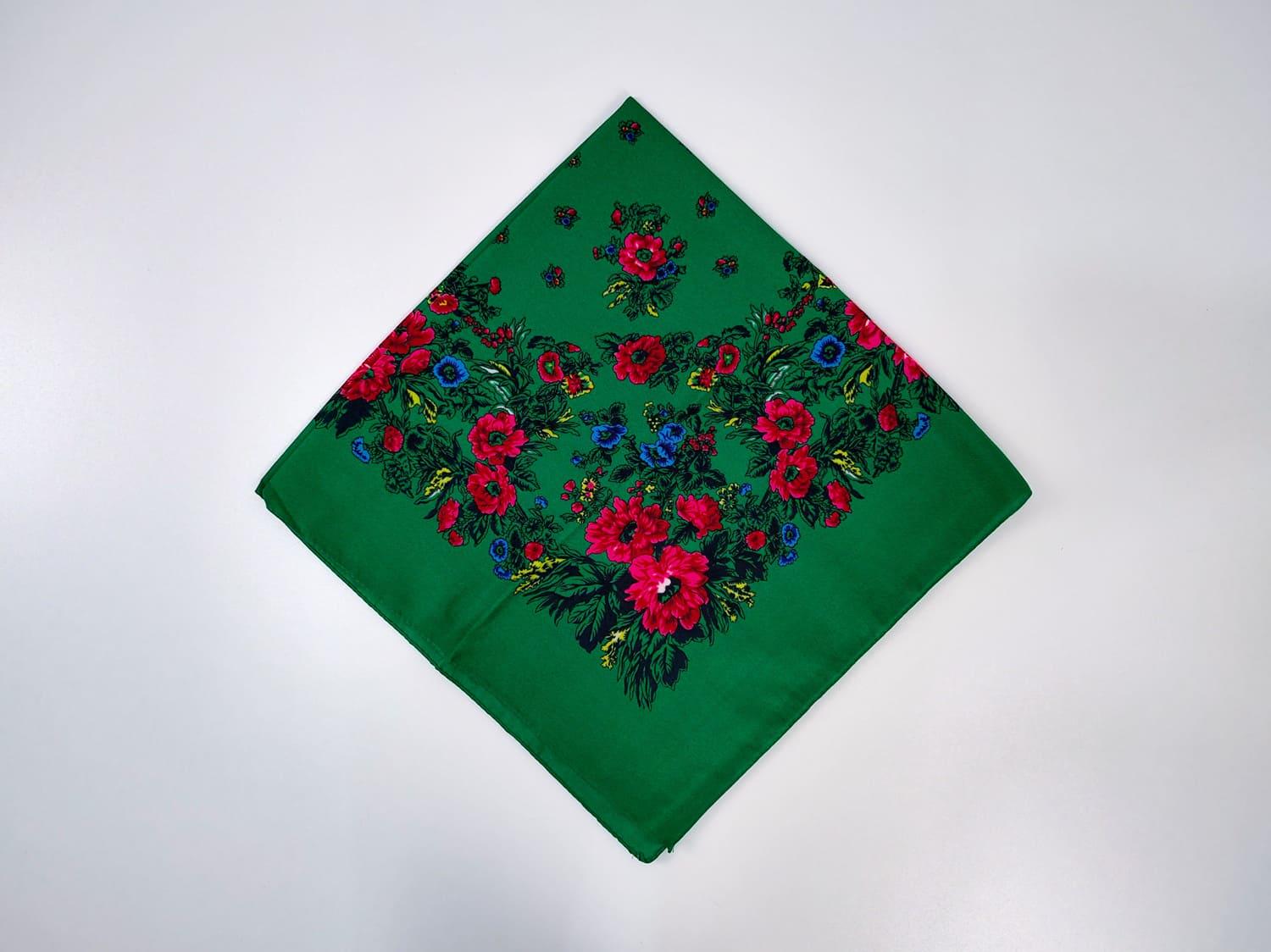Платок Розовый цветок 80x80 см Зеленый (29816008)