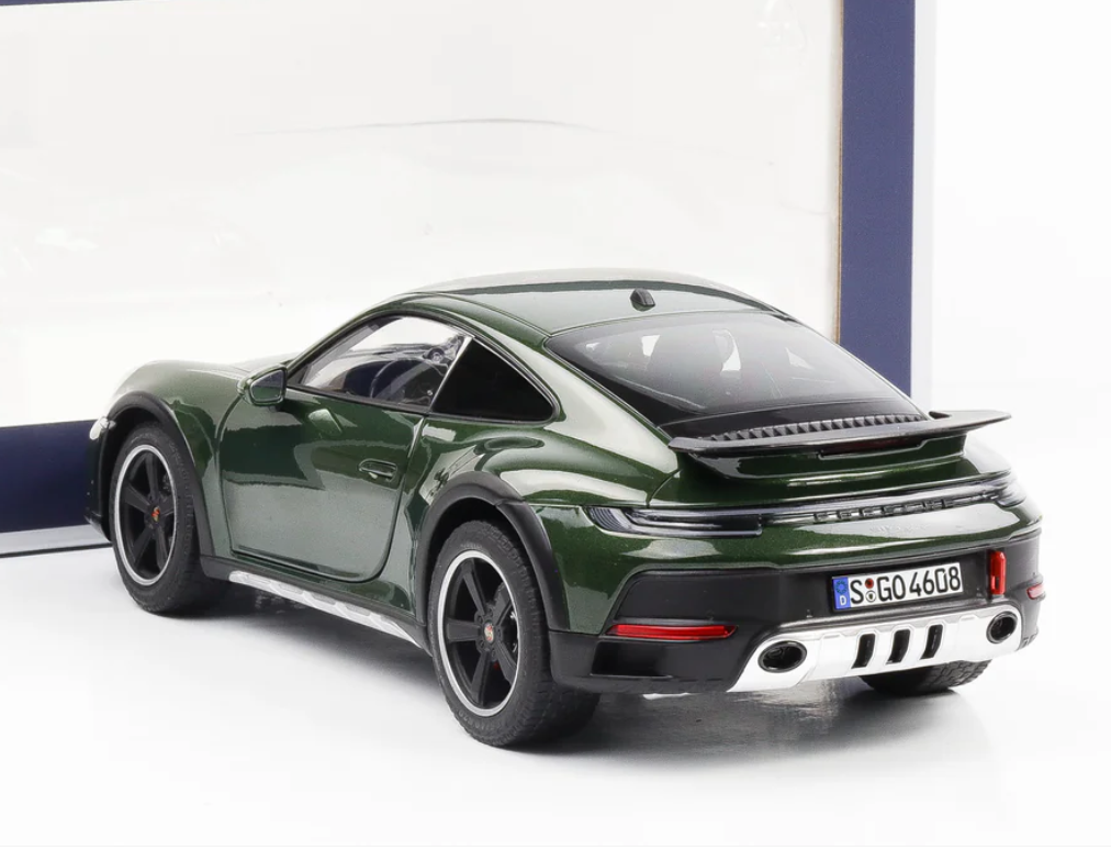 Модель автомобіля Norev 1:18 Porsche 911 992 Dakar Coupe 2023 Oakgreen Metallic (187241) - фото 2