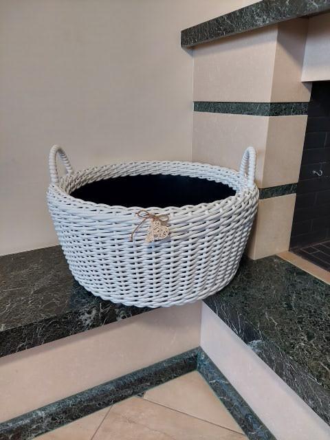 Корзина с ручками для дров из искусственного ротанга ручной работы 45 л Белый (133001) - фото 2 Корзина с ручками для дров из искусственного ротанга ручной работы 45 л Белый (133001) - фото 2