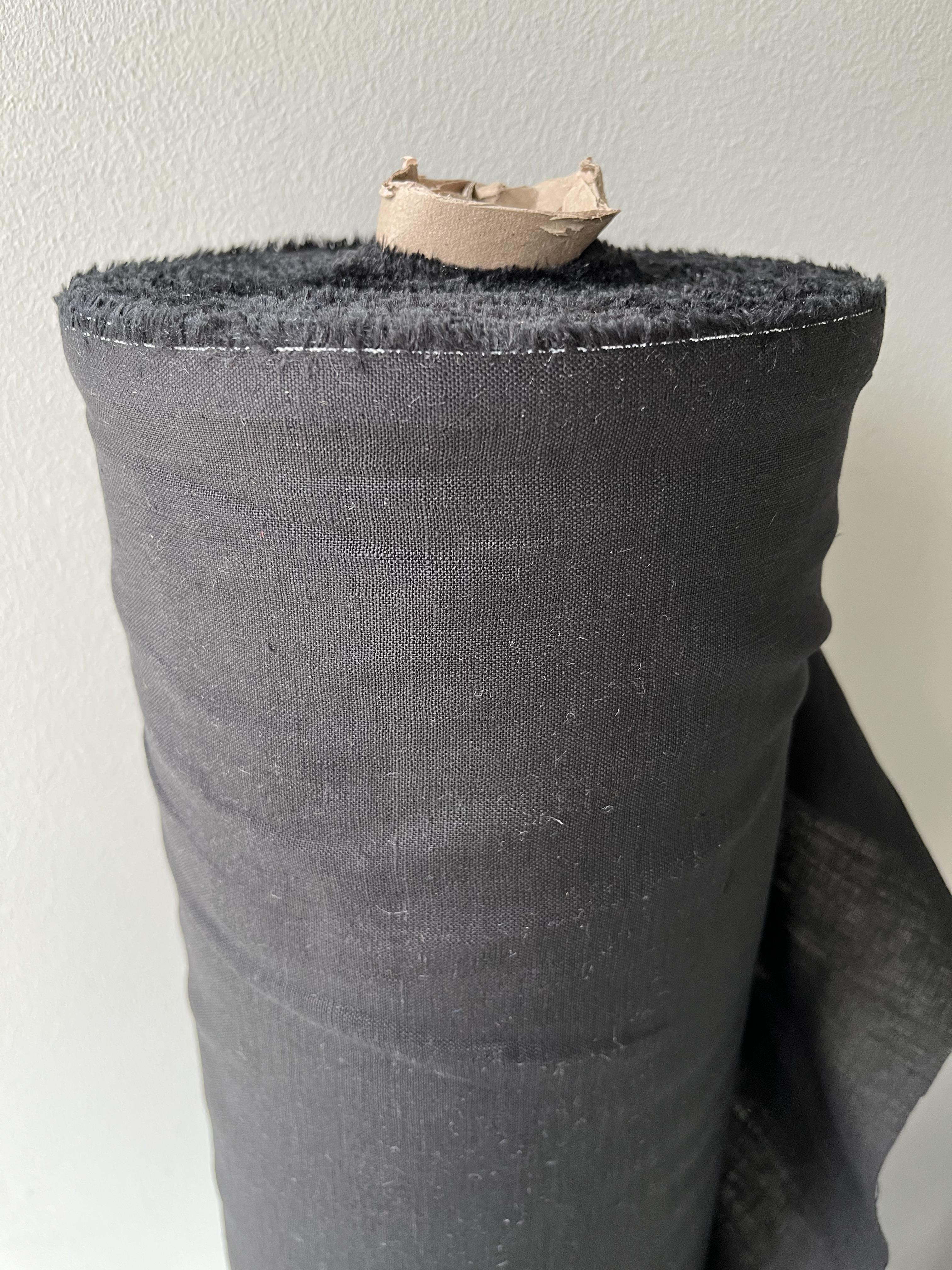 Ткань рубашечно-платьевая Linen Plus льняная 148 см 147 Черный