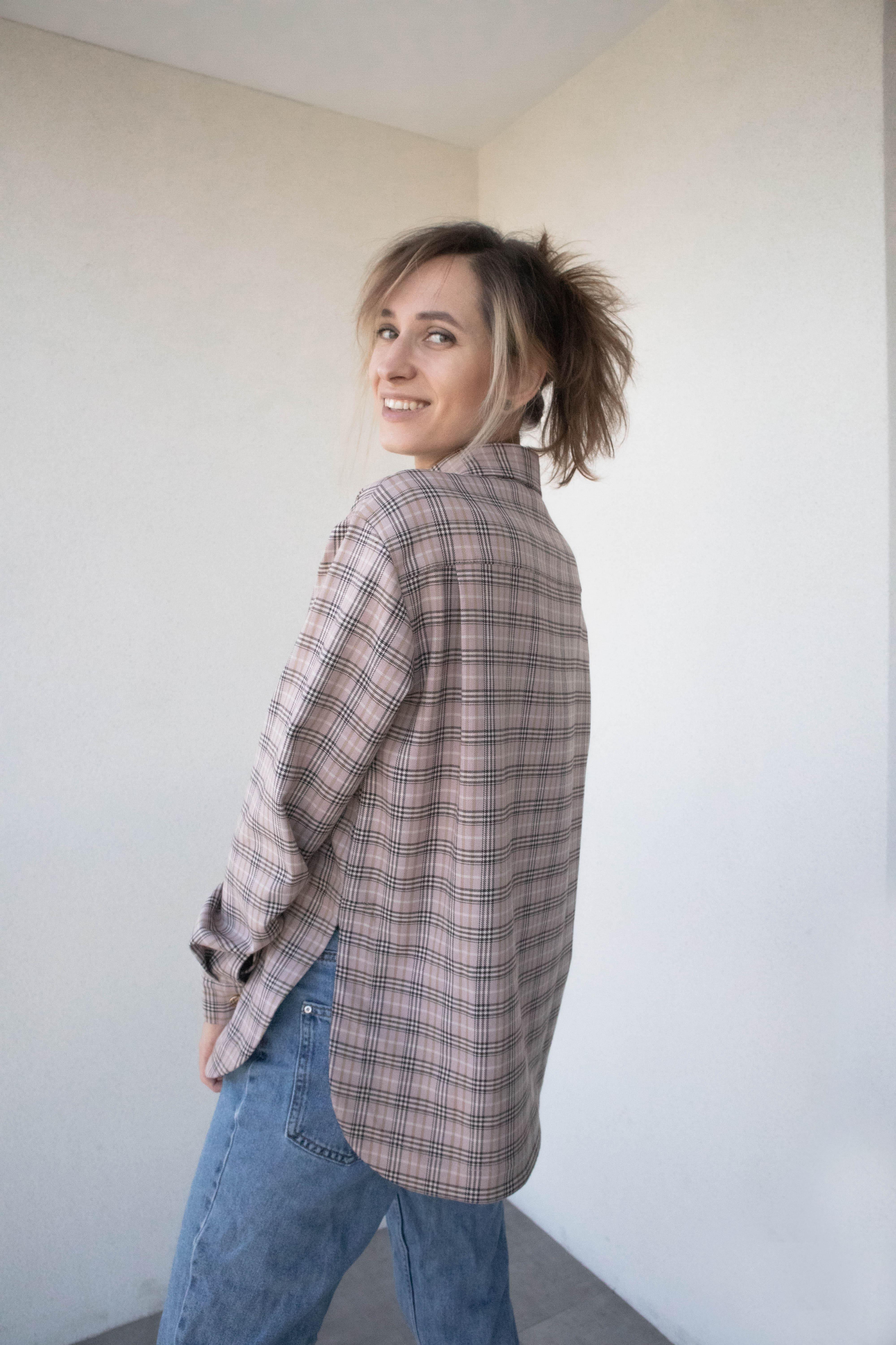 Сорочка картата жіноча VSlatinina подовжена XL Бежевий (01234567827) - фото 2