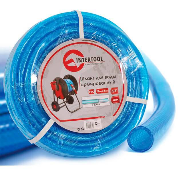 Шланг для води тришаровий Intertool GE-4073 армований PVC 19x2 мм 20 м (122606)