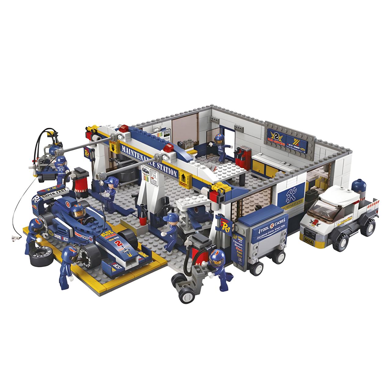 Конструктор Sluban Гонки 741 деталь (M38-B0356)