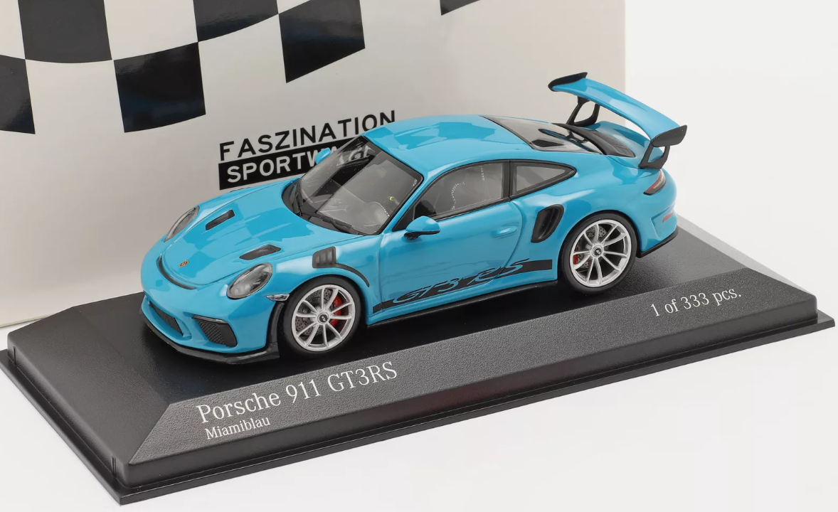 Масштабная модель автомобиля Minichamps Porsche 911/991.2 GT3 RS Miami 1:43 Blue/Silver Rims (413067047)