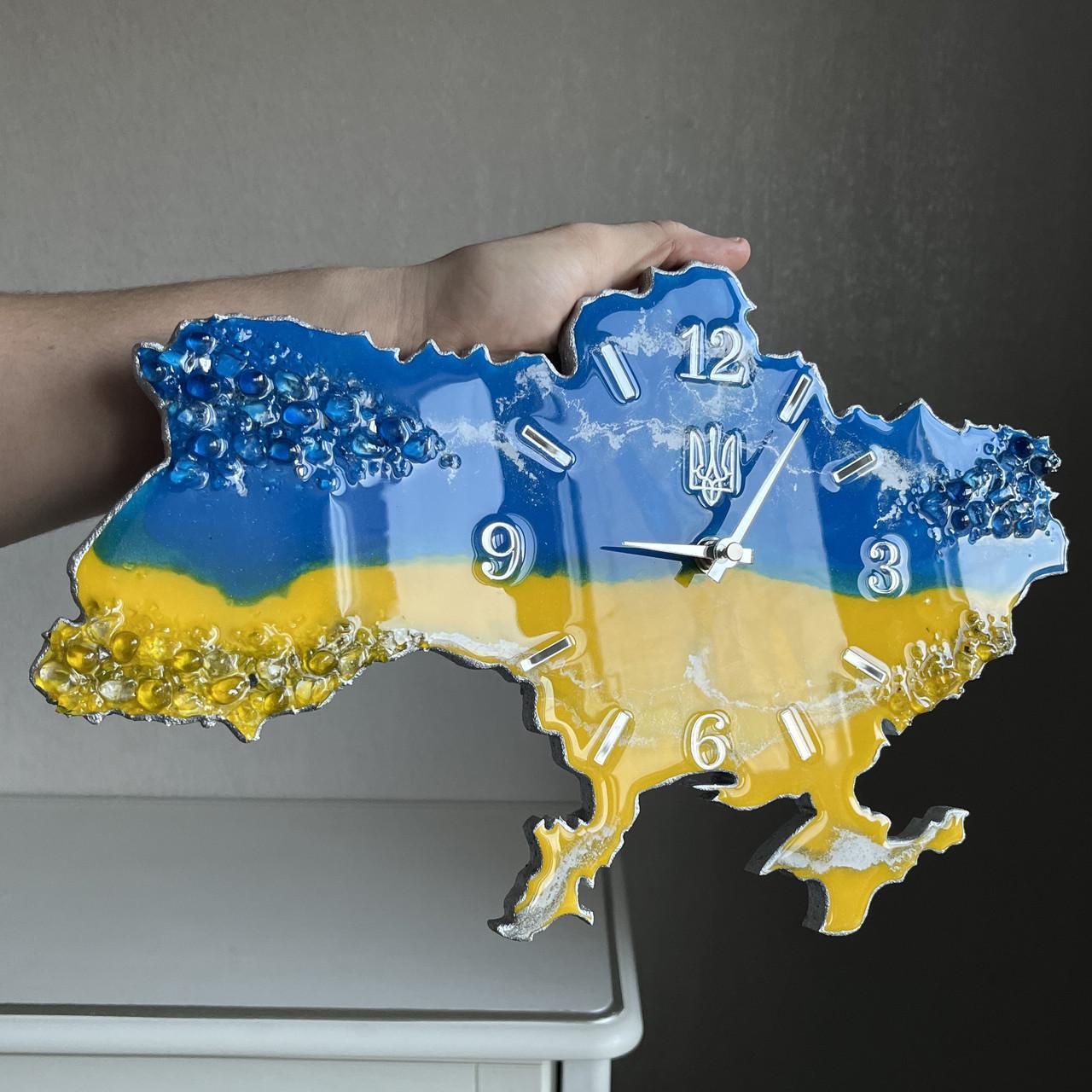 Часы настенные из эпоксидной смолы Карта Украины 60х38 см