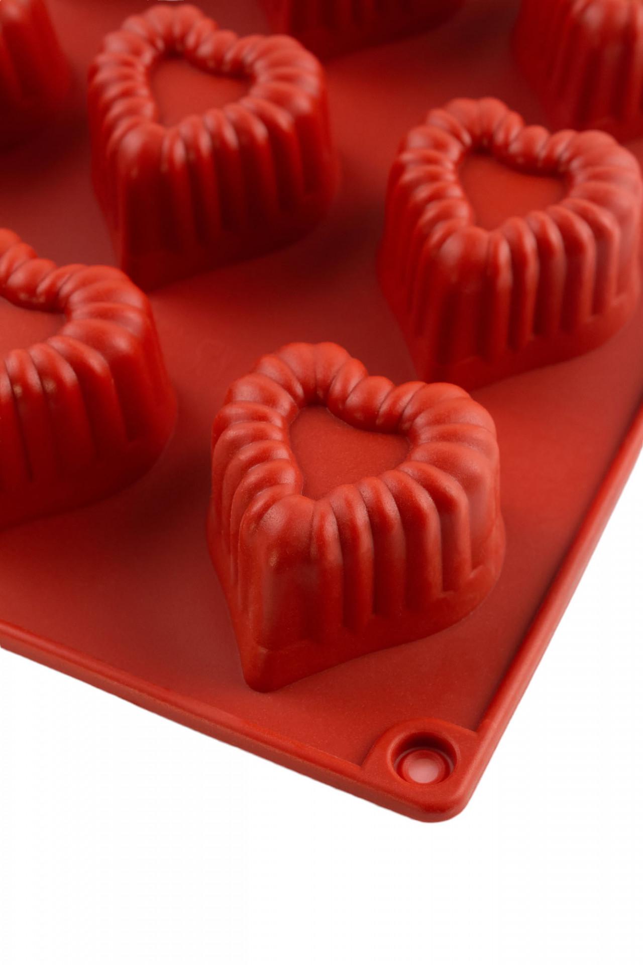 Форма силіконова One Chef для випічки Профі Оксамитове серце 4,5 х4,4х2, 8 см на 15 осередків Червоний - фото 2