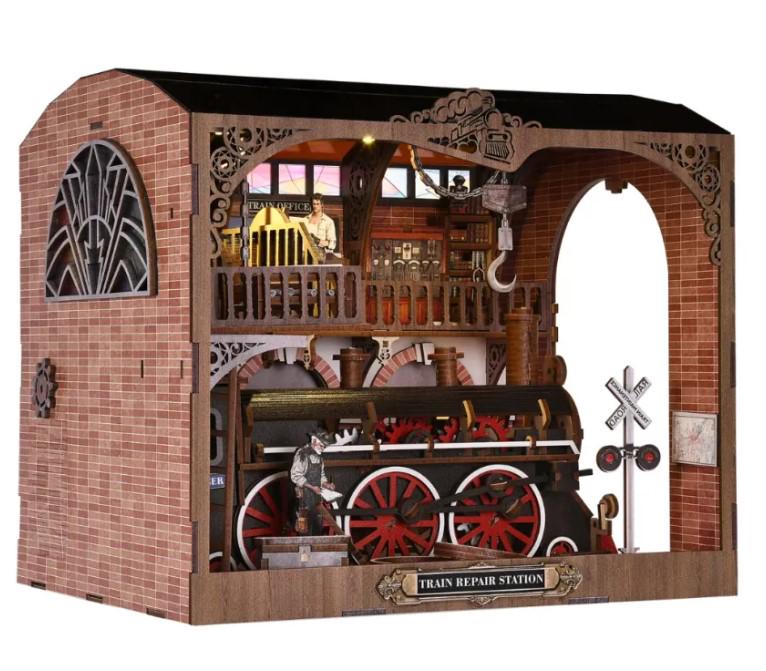 Бук Нук интерьерный конструктор DIY Book Nook Train Repair Station (CH-06)