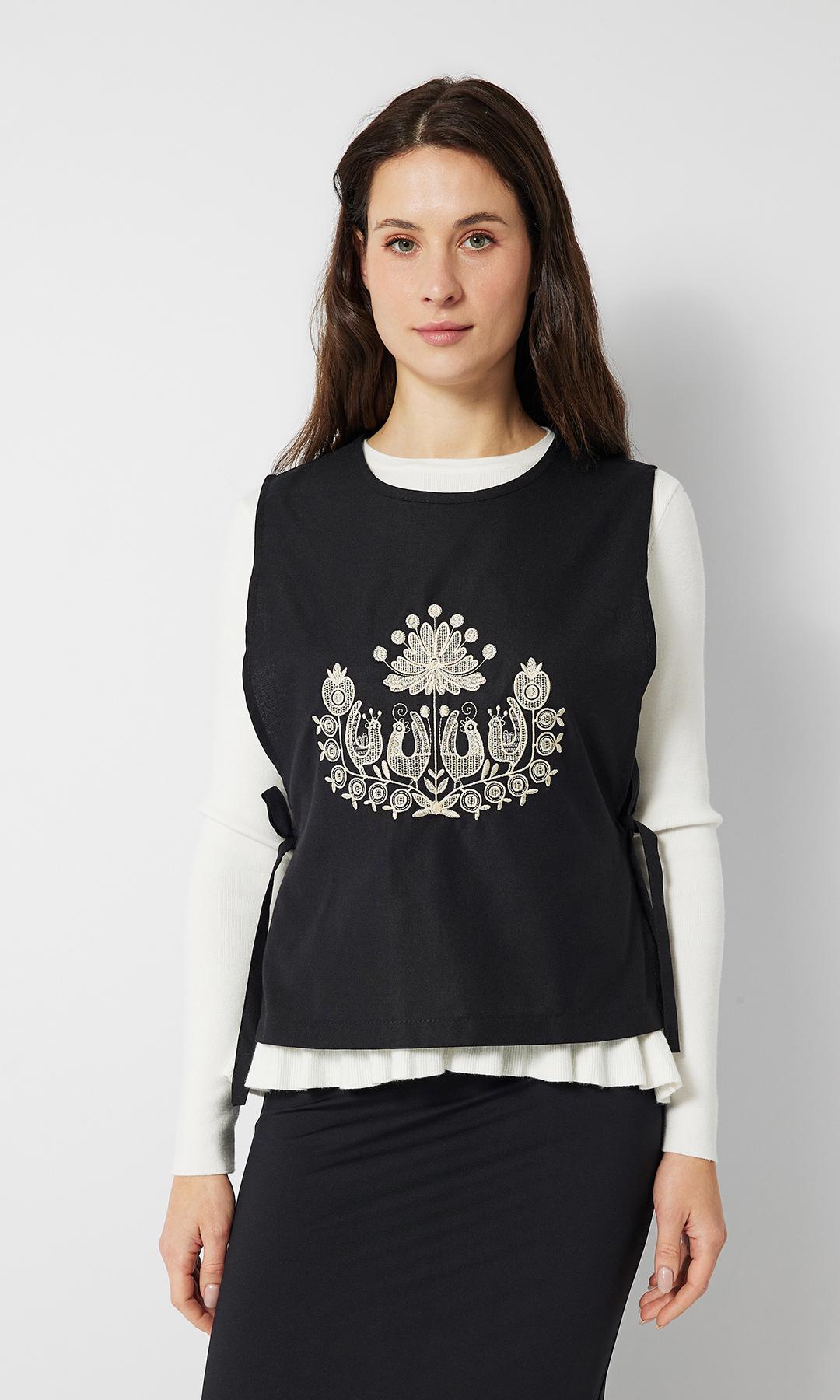 Жилетка жіноча з вишивкою Вишиваночка Чорний (Ж0110-1) 42-46 Жилетка жіноча з вишивкою Вишиваночка Чорний (Ж0110-1) 42-46