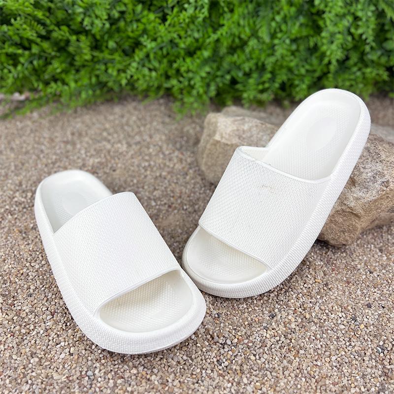 Шльопанці жіночі Е-0010500-1 p. 39 25 см Білий