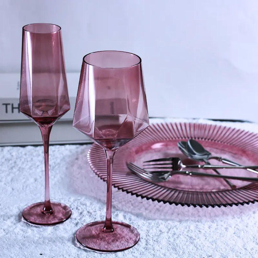 Набор посуды для сервировки стола из гранатового стекла. Гранат (slyg-22)