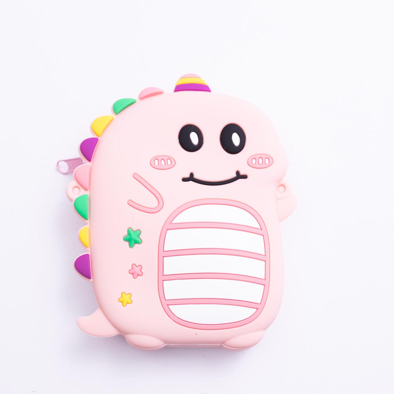 Сумочка-гаманець Динозавр силіконовий на блискавці 12х11х3 см Рожевий (HP-55-4P) - фото 2 Сумочка-гаманець Динозавр силіконовий на блискавці 12х11х3 см Рожевий (HP-55-4P) - фото 2