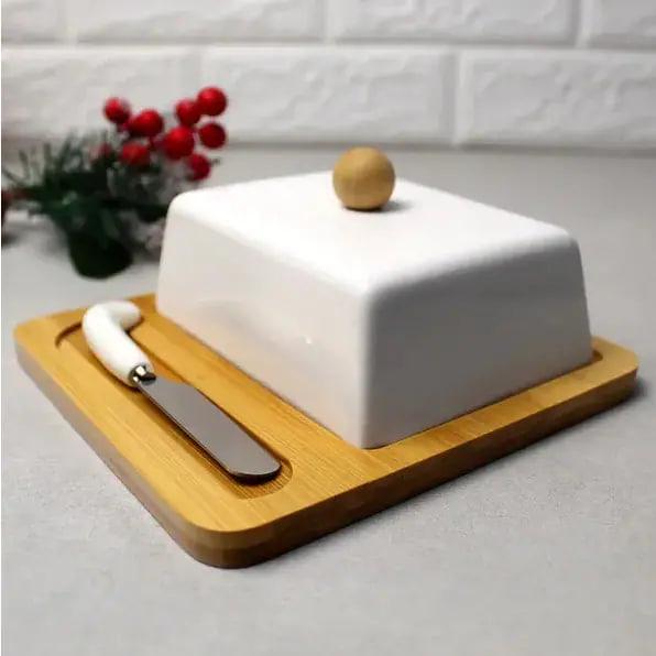 Маслянка з ножем на бамбуковій підставці Interos порцелянова (02054)