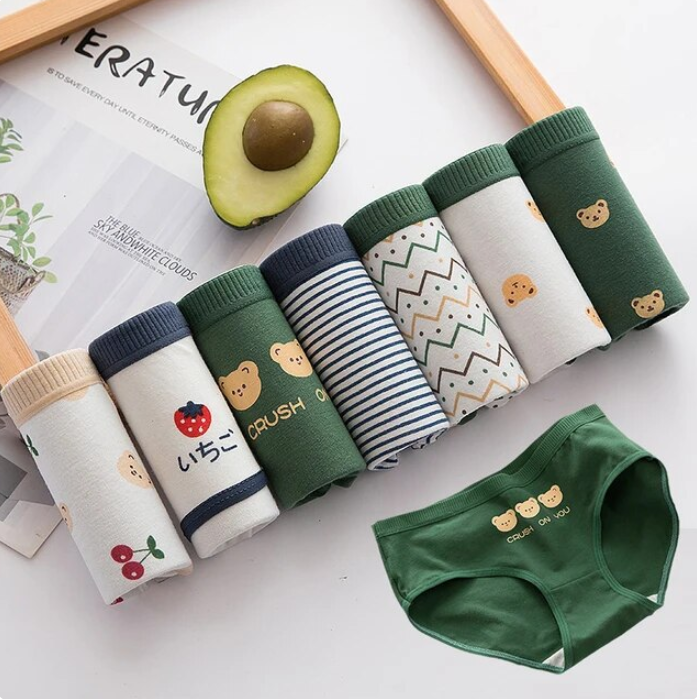 Набор женских трусов с принтом 7 шт. M (НТр8)