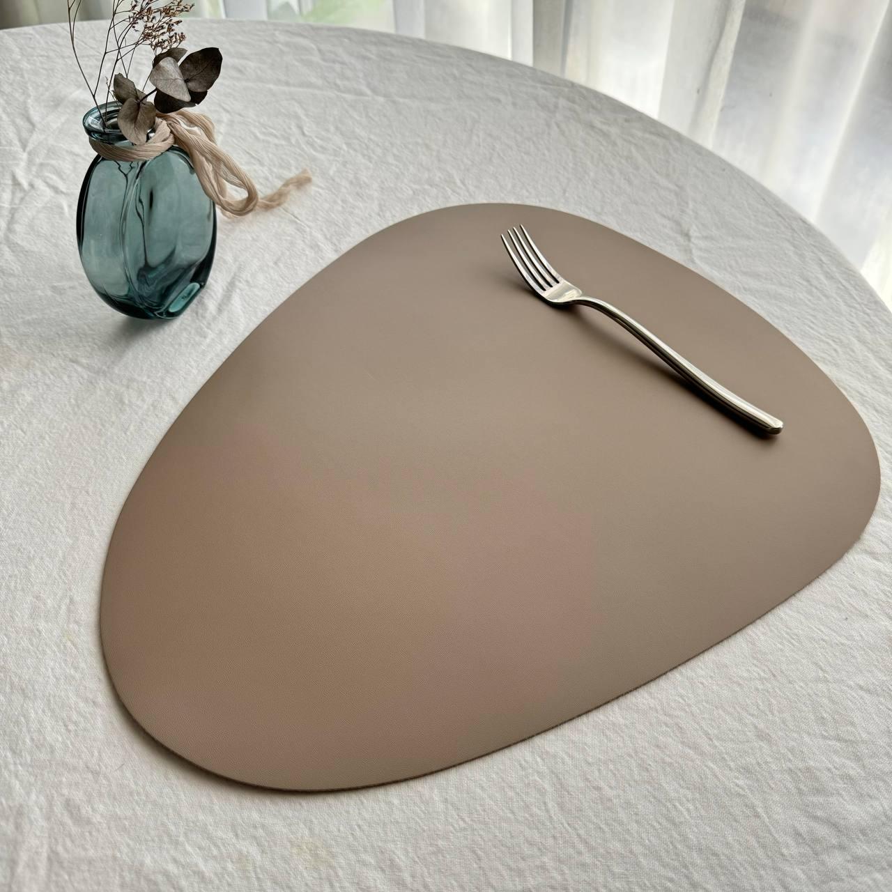 Коврик для сервировки из экокожи капля Бежевый (BP159) Коврик для сервировки из экокожи капля Бежевый (BP159)