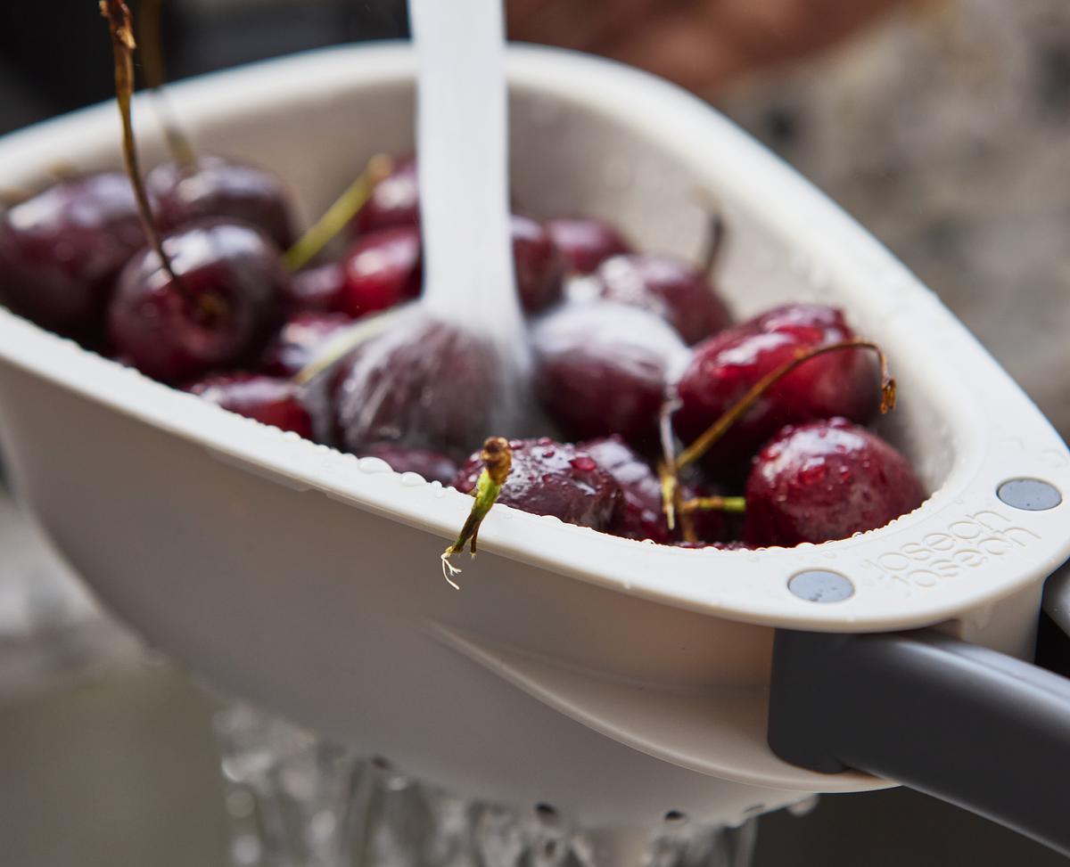 Друшляк Joseph Joseph Droplet Mini зі складними пластиковими ручками (1000018) - фото 2