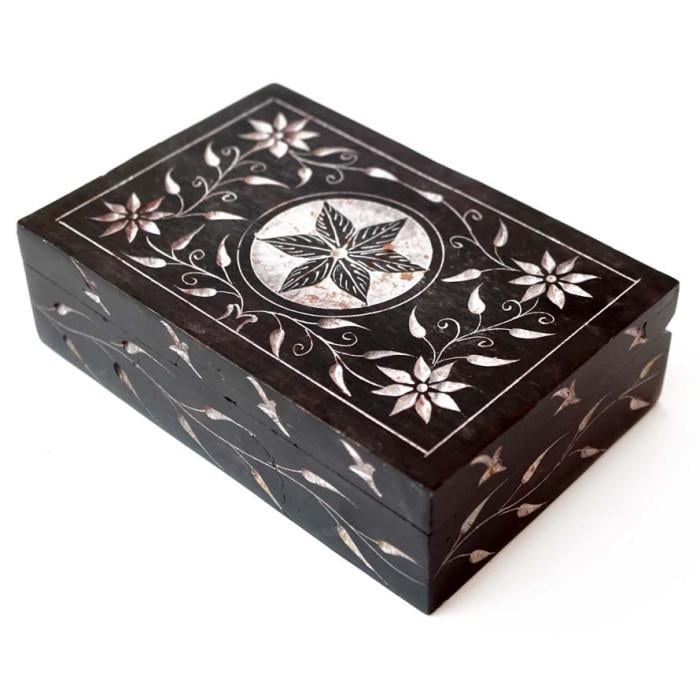 Шкатулка для бижутерии Цветы каменная (9170366)