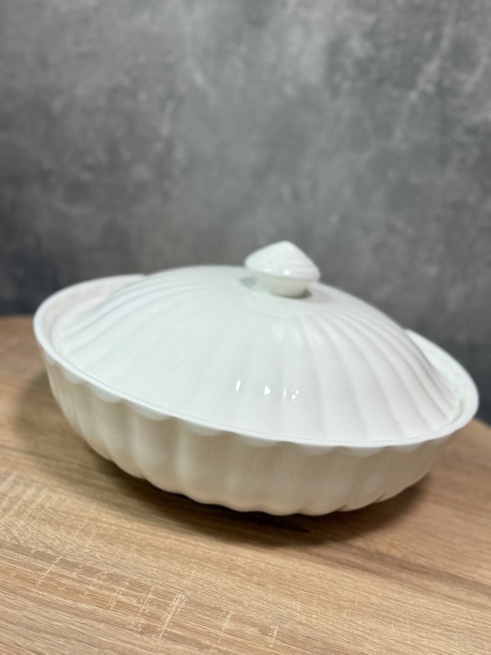 Блюдо сервировочное с крышкой Stenson Shell Bowl фарфоровое 30,5 см Белый (MC6286-12)