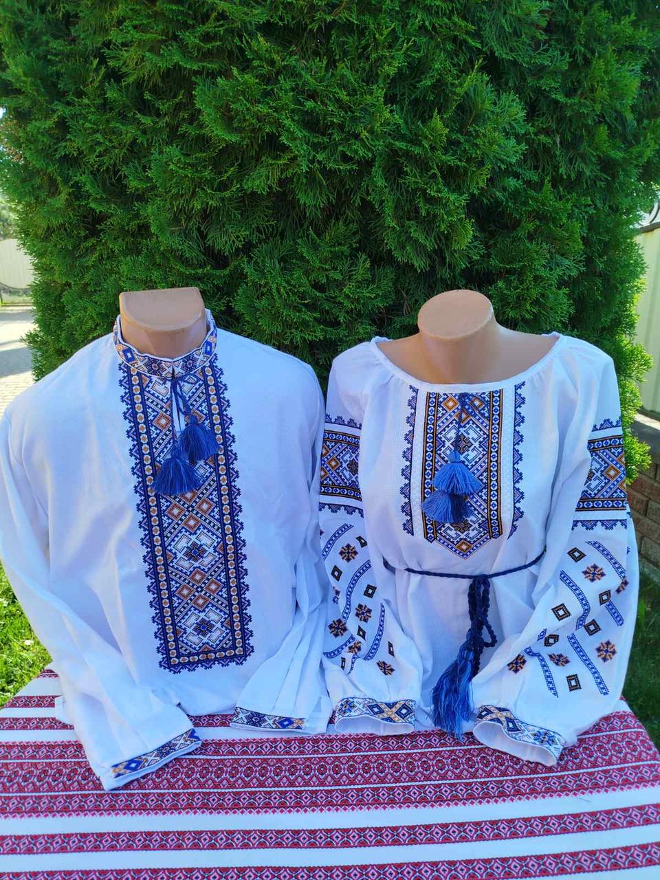 Вишиті сорочки для пари з квітковим орнаментом р. 44 Синьо-золотий (29378265)