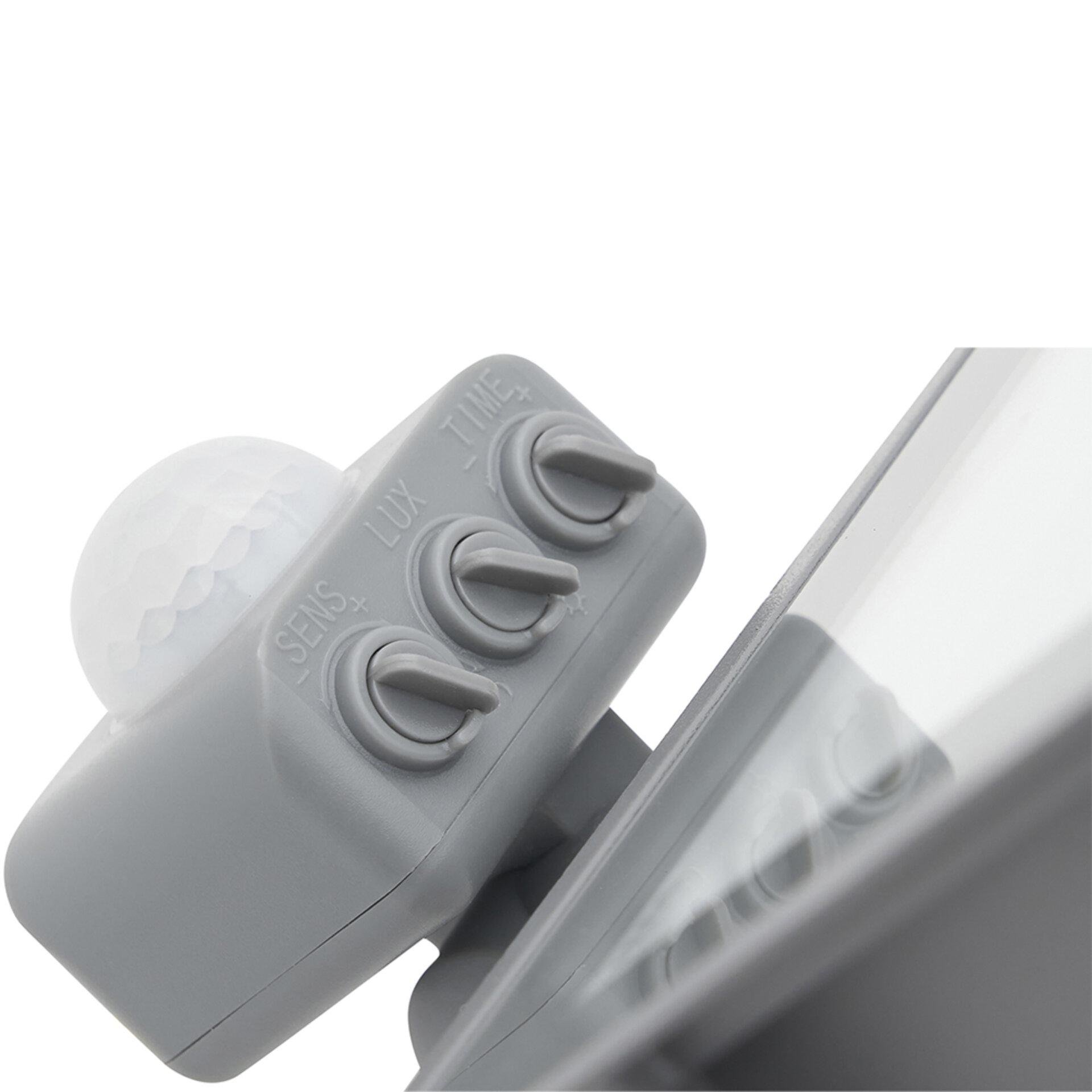 Прожектор NORTE Spotlight 1-NSP-1221 з датчиком руху 10W 6500 K - фото 4 Прожектор NORTE Spotlight 1-NSP-1221 з датчиком руху 10W 6500 K - фото 4