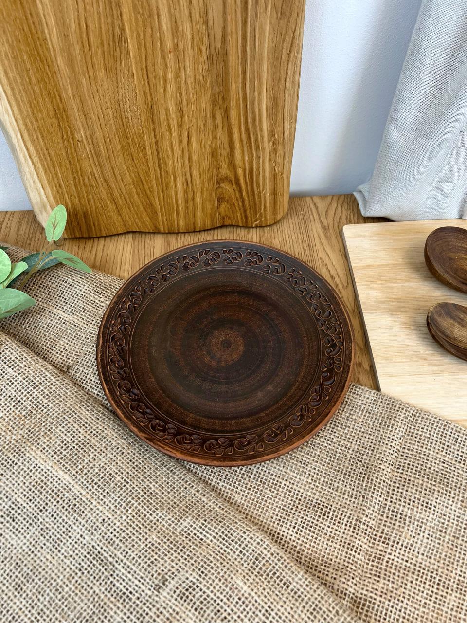 Тарілка керамічна керамічна різьблена декор 21 см (3000-5) - фото 4 Тарілка керамічна керамічна різьблена декор 21 см (3000-5) - фото 4