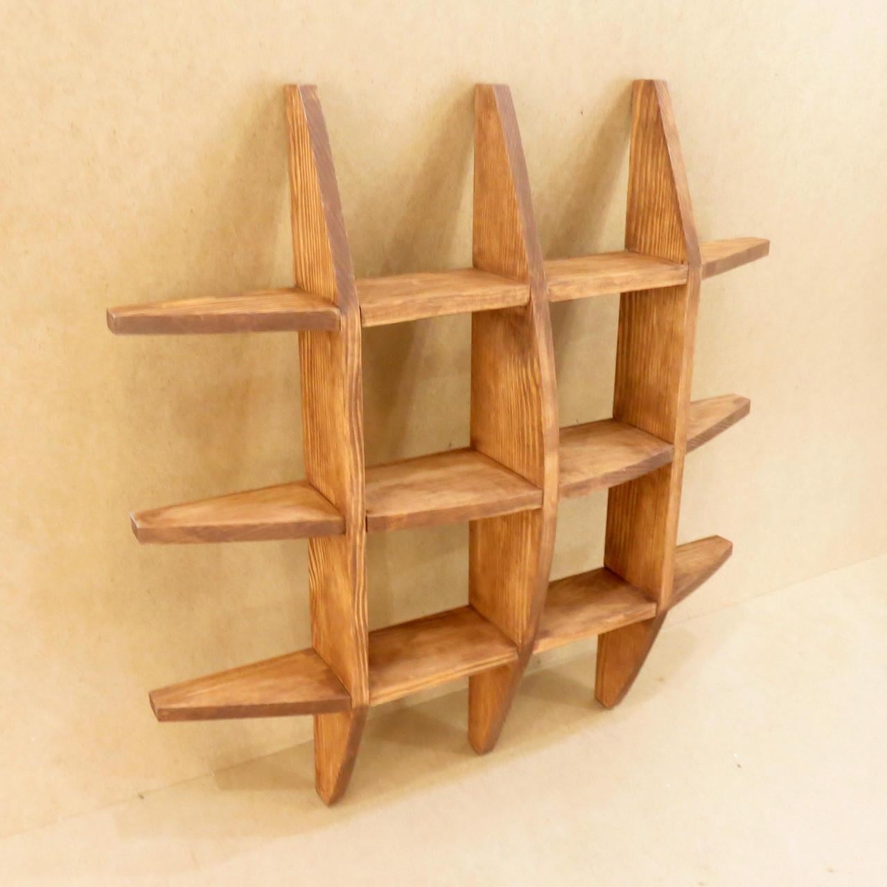 Полка книжная настенная из дерева Обладатель Мускат (КПГ-001707)