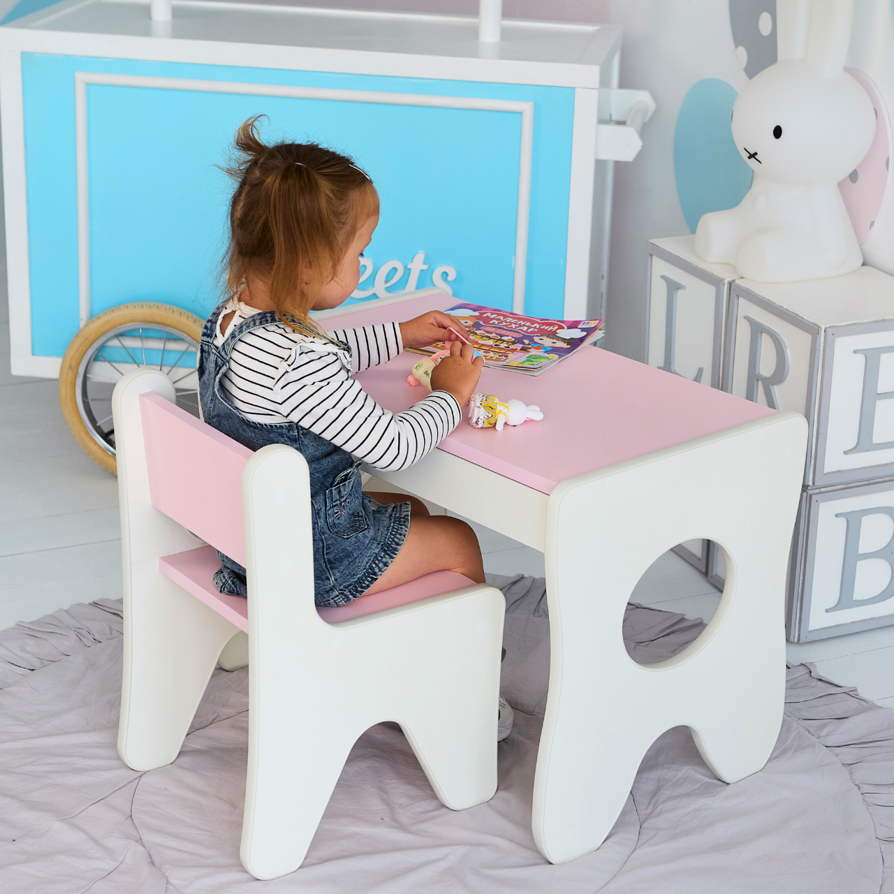 Стільчик для дитячої кімнати 55х37х33 см Білий з рожевим - фото 5 Стільчик для дитячої кімнати 55х37х33 см Білий з рожевим - фото 5
