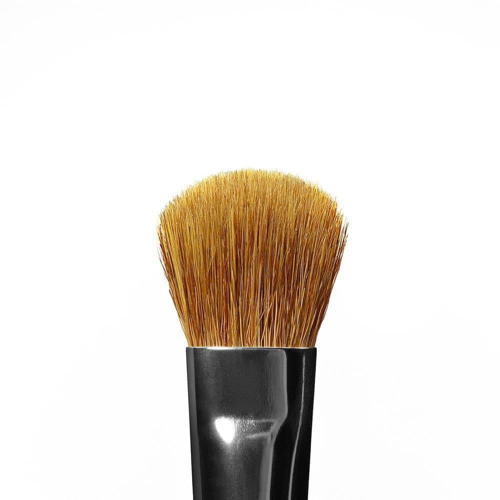 Пензлик для очей Anastasia Beverly Hills PRO BRUSH A24 Medium Shadow Brush (301450) - фото 2