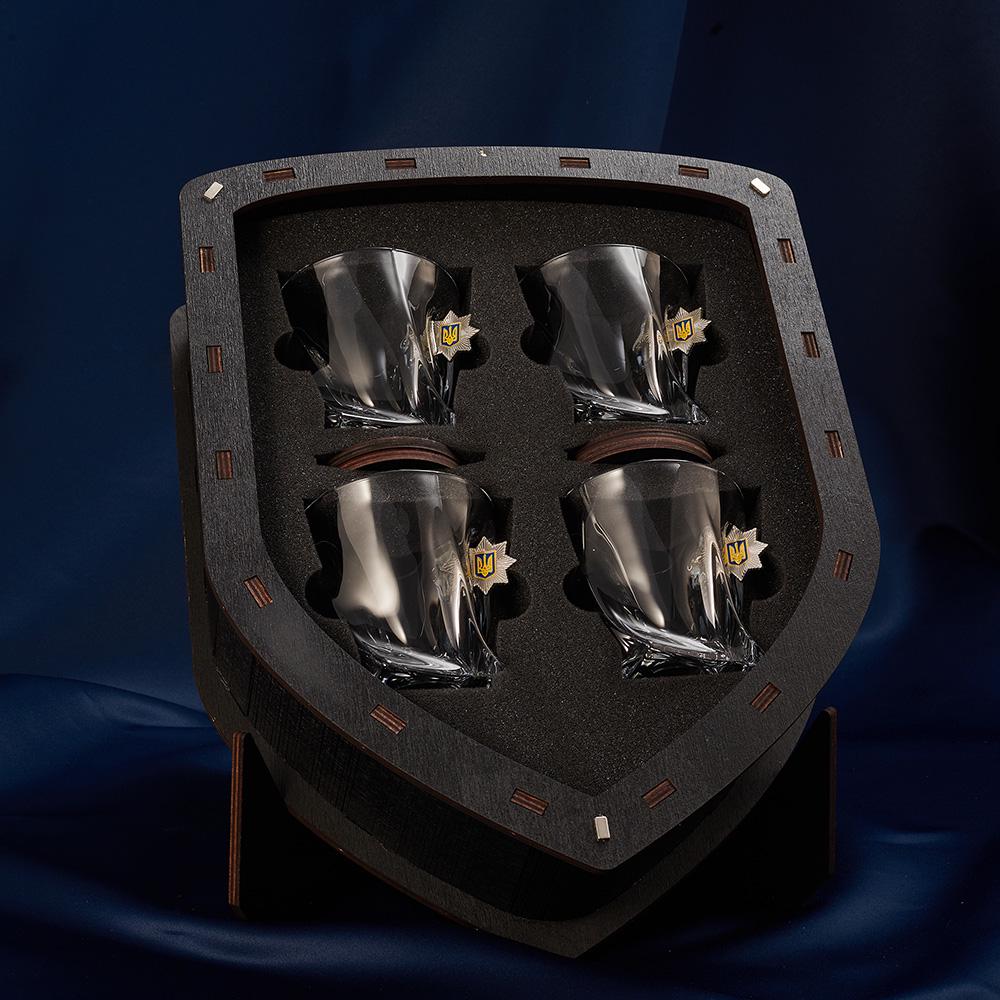 Подарочный набор рюмок с шевроном Полиция большой (28420151) - фото 4 Подарочный набор рюмок с шевроном Полиция большой (28420151) - фото 4