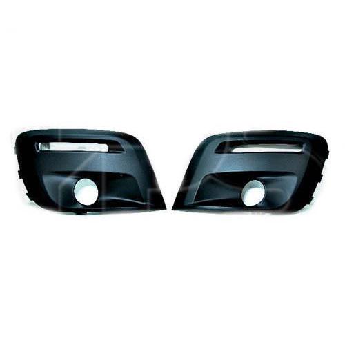 Решетка бампера AVTM Citroen Berlingo/Pegeot Partner 12-18 правая с отверстием (185424913)