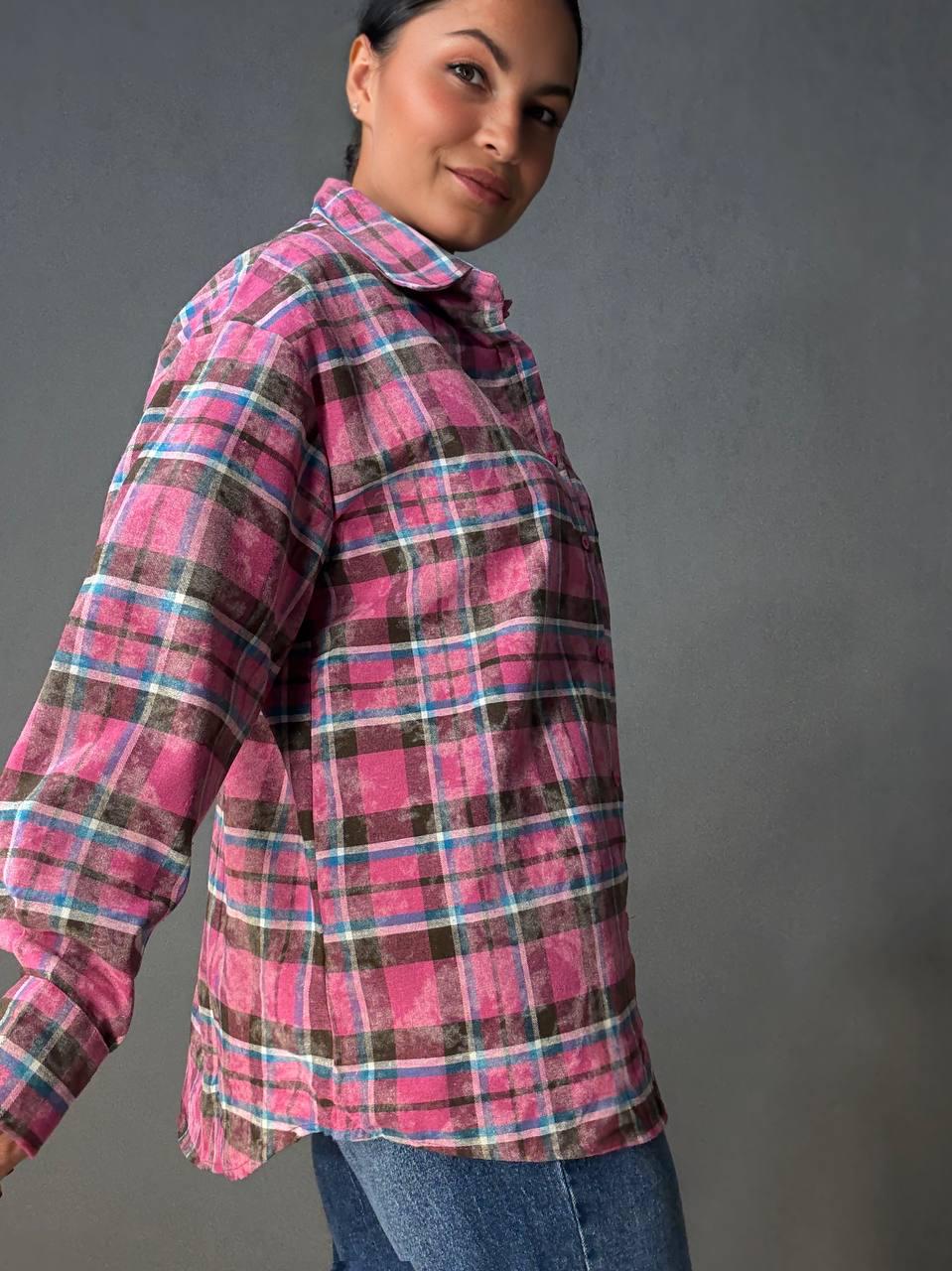 Сорочка жіноча YZY 7765 в клітинку оверсайз широка варена OS Малиновий (4922) - фото 3 Сорочка жіноча YZY 7765 в клітинку оверсайз широка варена OS Малиновий (4922) - фото 3