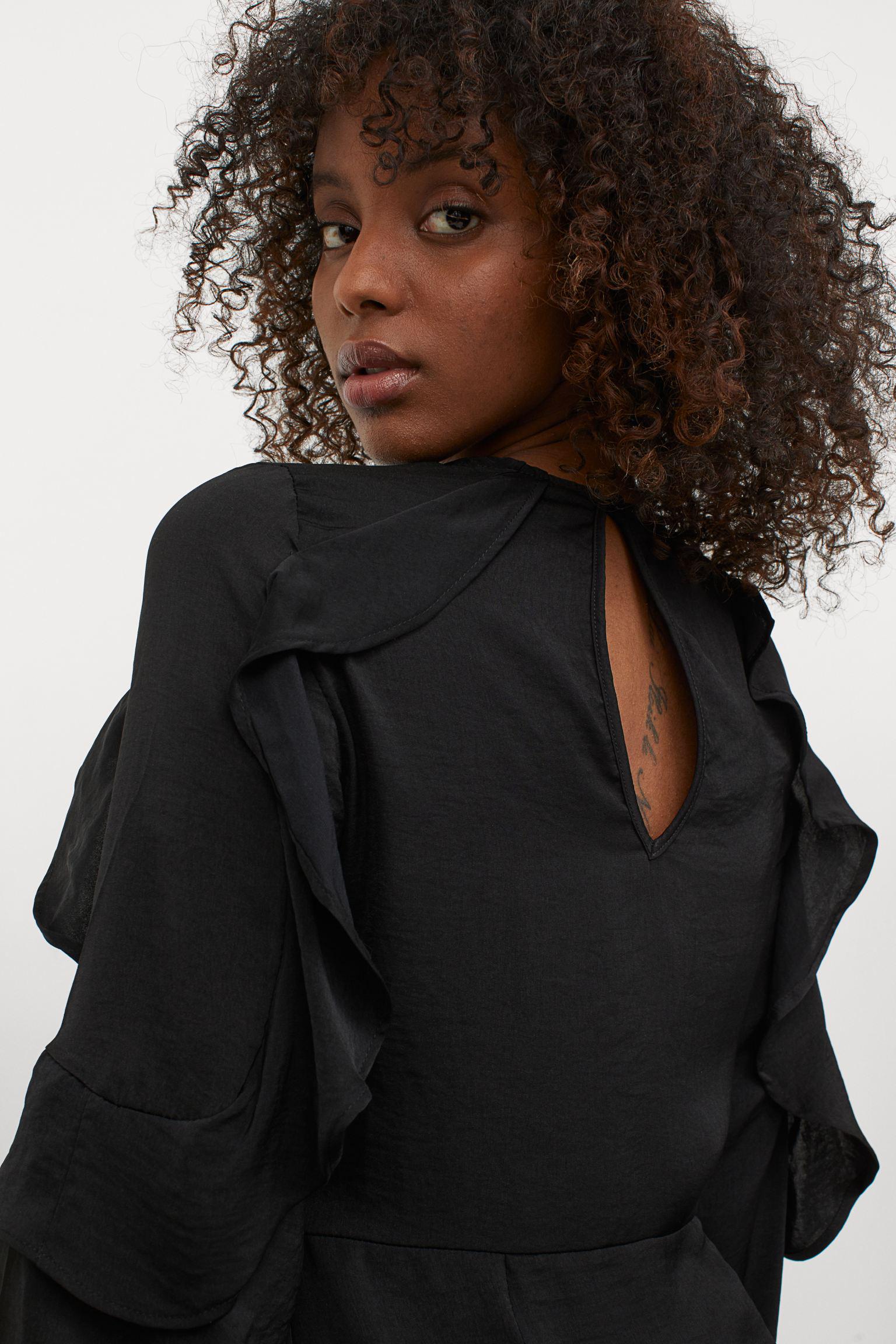 Платье H&M р. 44 Черный (903735b50) - фото 2 Платье H&M р. 44 Черный (903735b50) - фото 2