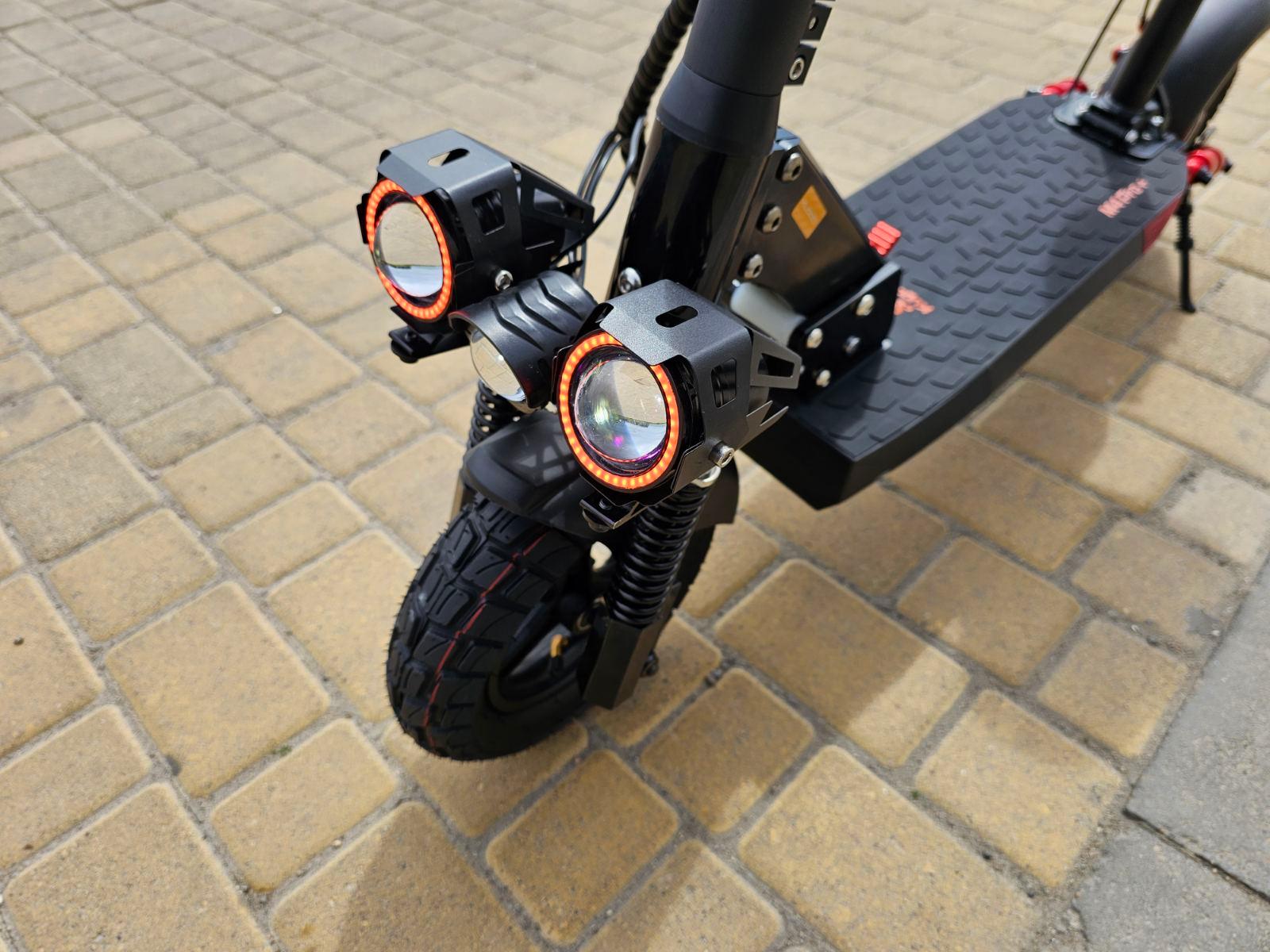 Электросамокат с сиденьем KugooKirin M4 PRO Plus 1000 W/18 Ah 2025 +3 фары - фото 6 Электросамокат с сиденьем KugooKirin M4 PRO Plus 1000 W/18 Ah 2025 +3 фары - фото 6