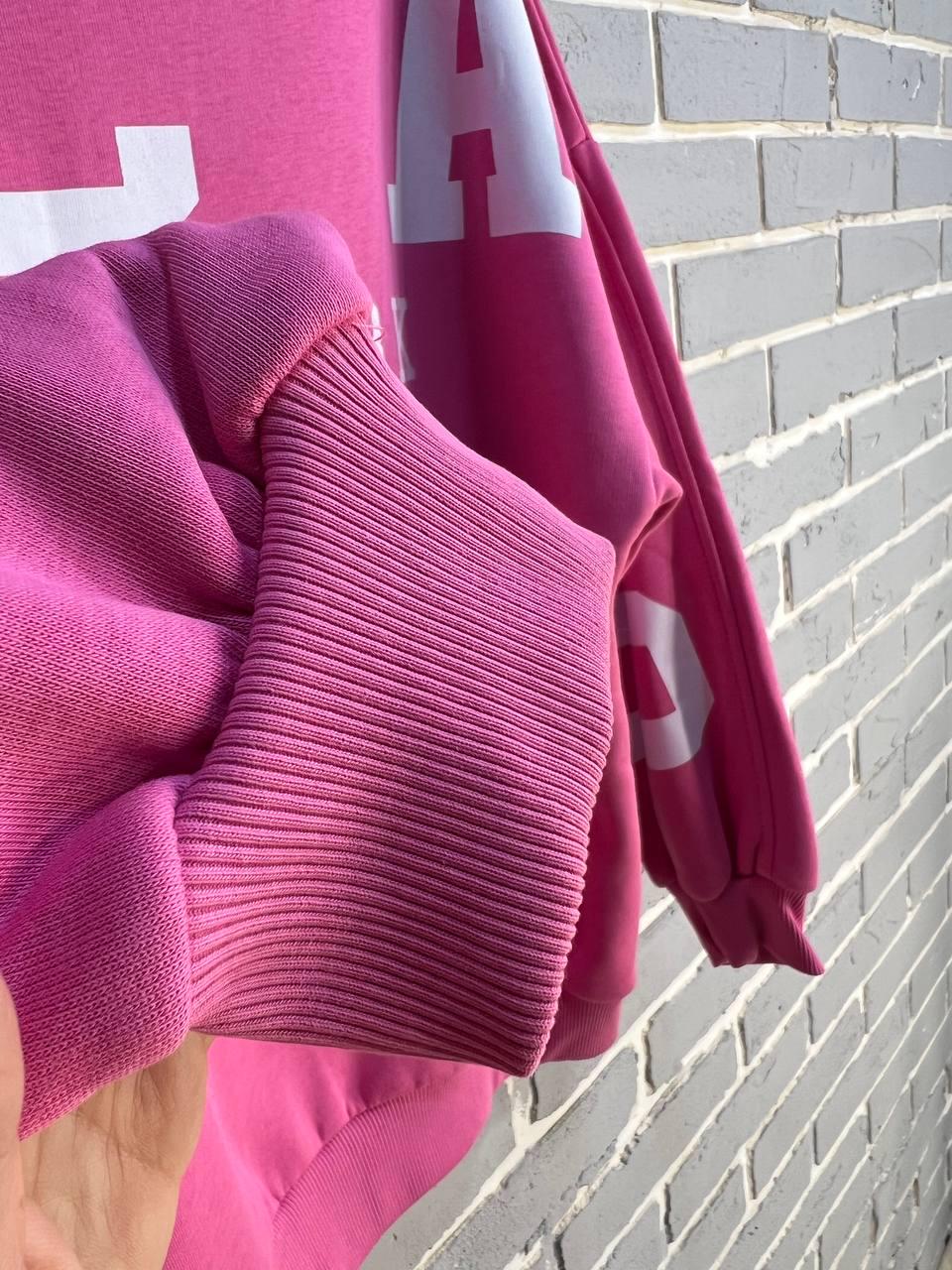 Свитшот женский DAVRAS 8174 CHICAGO удлиненный утепленный на флисе OS Малиновый (1242) - фото 6 Свитшот женский DAVRAS 8174 CHICAGO удлиненный утепленный на флисе OS Малиновый (1242) - фото 6