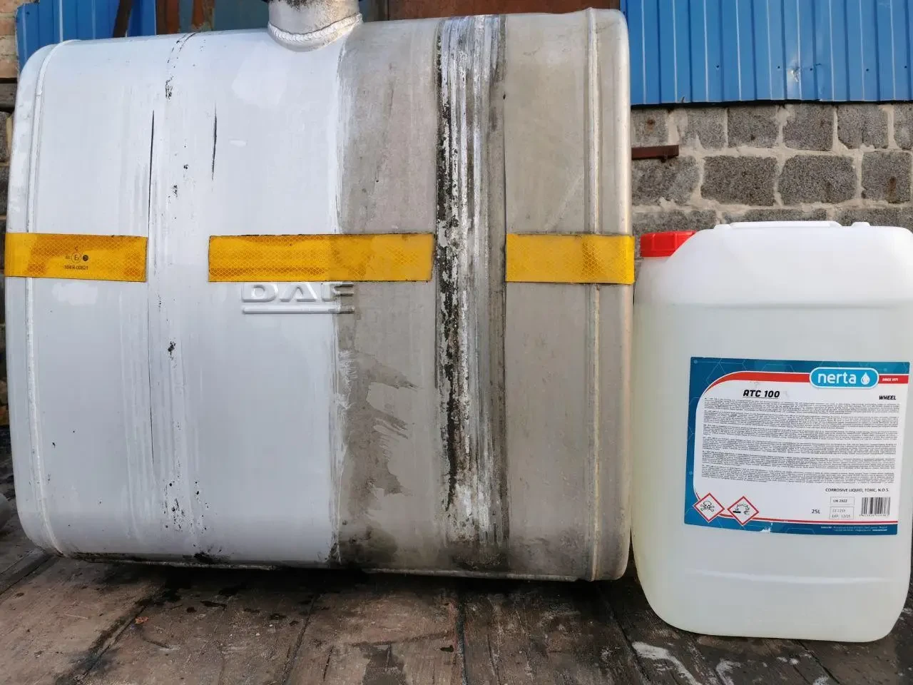 Очисник кислотний колісних дисків та алюмінієвих баків для видалення стійких забруднень ATC 100 Nerta 1 л - фото 6 Очисник кислотний колісних дисків та алюмінієвих баків для видалення стійких забруднень ATC 100 Nerta 1 л - фото 6