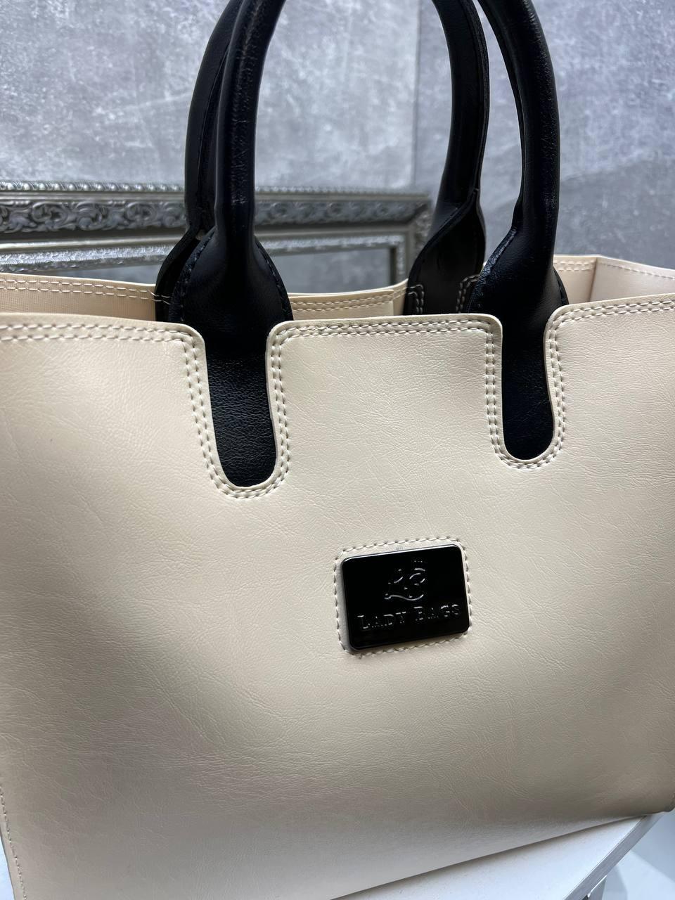 Сумка тоут женская через плечо большая классическая вмещает А4 Бежевый - фото 4 Сумка тоут женская через плечо большая классическая вмещает А4 Бежевый - фото 4