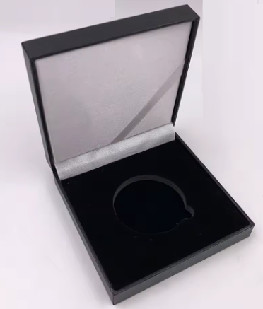 Коробка подарочная для одной монеты откидная 40 мм Черный (28273881)
