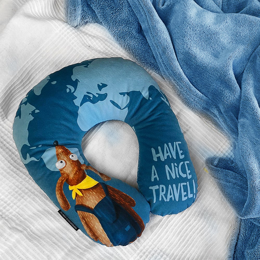 Дорожная подушка Have а nice travel 32x30 см (DOP_DOG028)