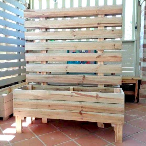 Кашпо со шпалерой из дерева Ландру Бланже (КШР-003512)