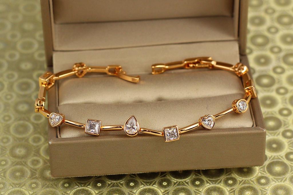 Браслет Xuping Jewelry Алфавит чувств 17 см 7 мм Золотистый (34111988)