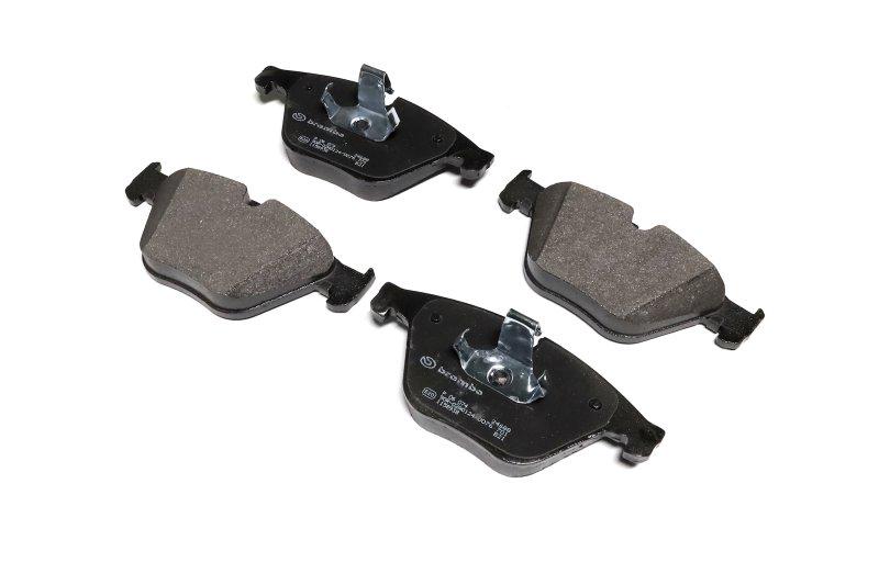 Колодки тормозные дисковые BMW 5 f10 f11 2010-.6 f12 2011-.7 f01 f07 08- передние (P 06 074 BREMBO)